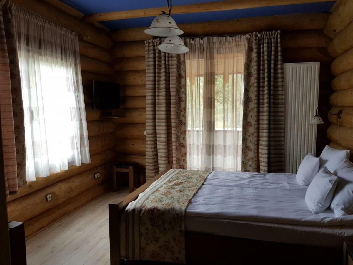 ホテル Casa Din Vale Sacuieu エクステリア 写真